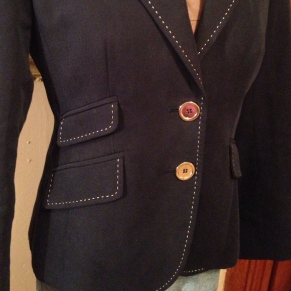 Talbots Dark Blue Navy Fitted Blazer with Gold Buttons and Whipstitch Detailing - Picture 3 of 4